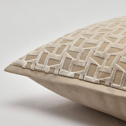 Roomella 7